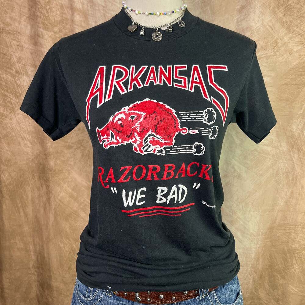 Vintage 80s Arkansas Razorbacks T-Shirt Black Red Single Stitch We Bad Graphic